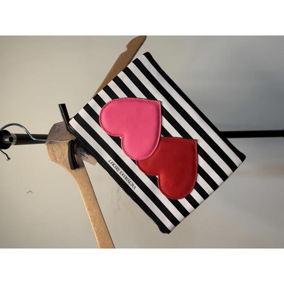 Victoria's Secret Makeup Bags Set of 2 - Picture 2 of 3